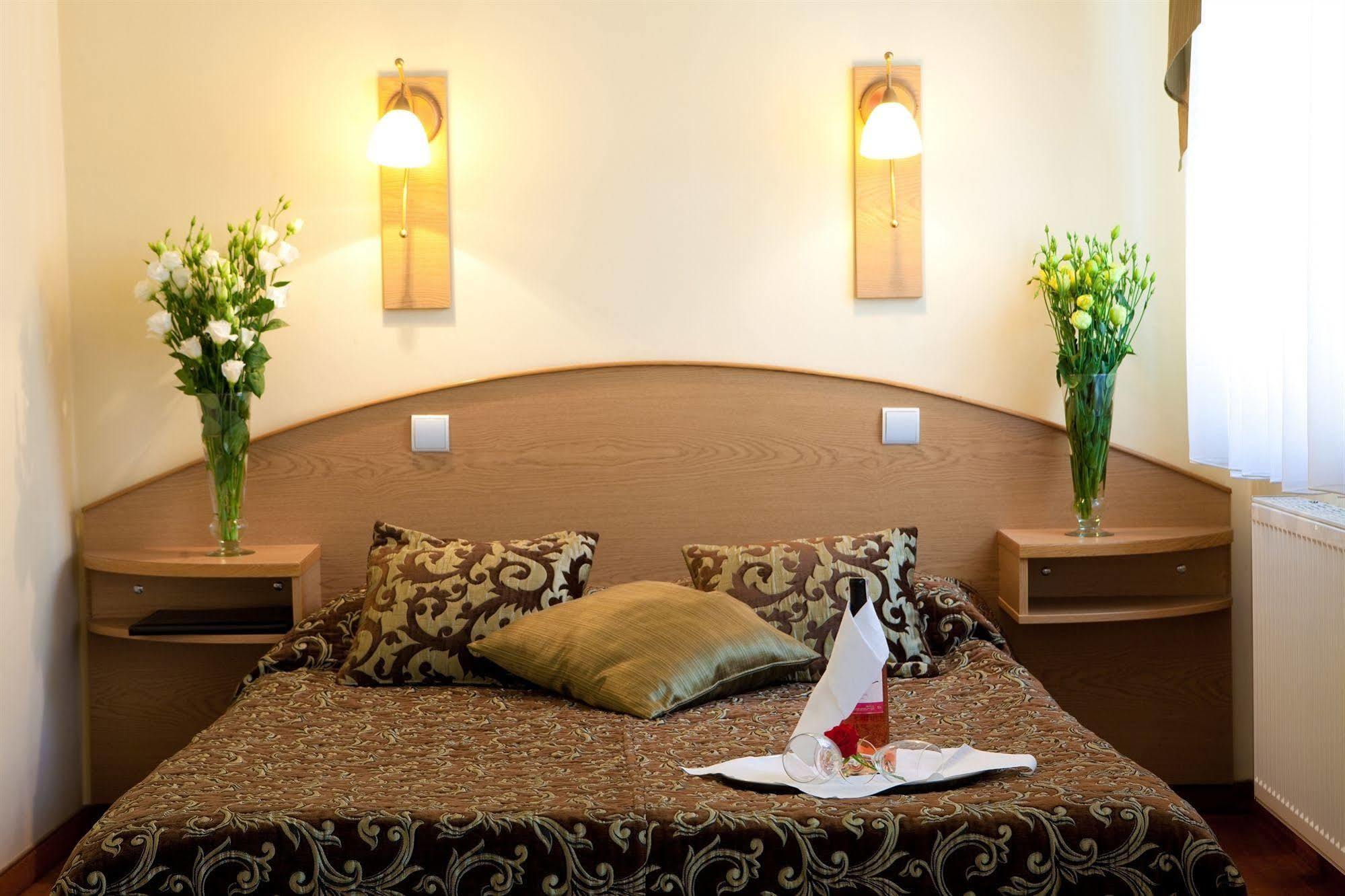 Hotel Wilga Красков Екстериор снимка
