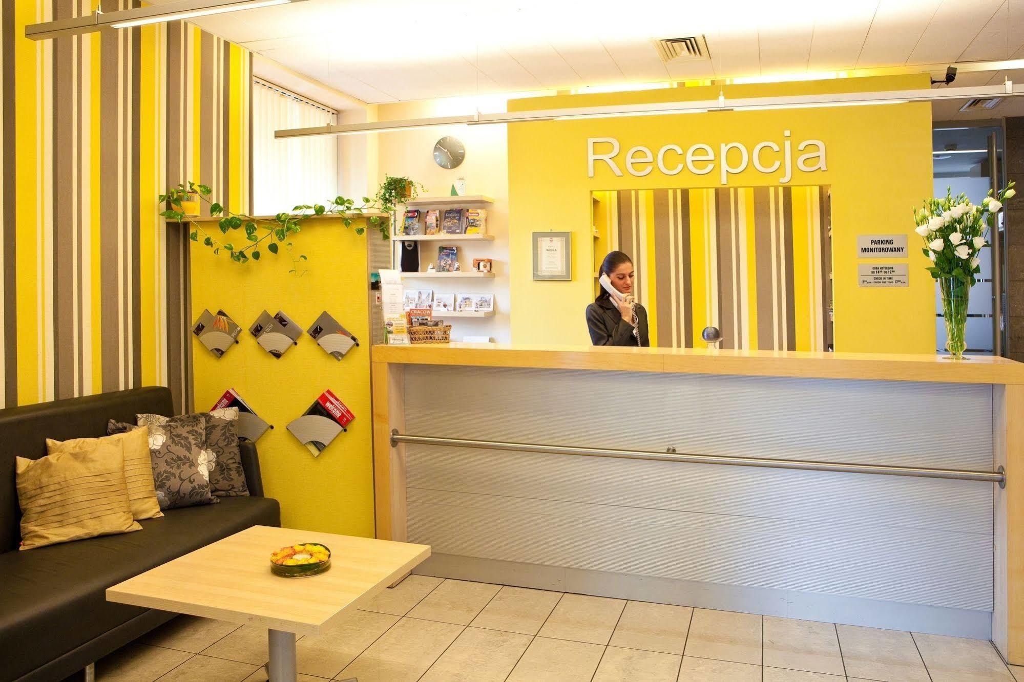Hotel Wilga Красков Екстериор снимка