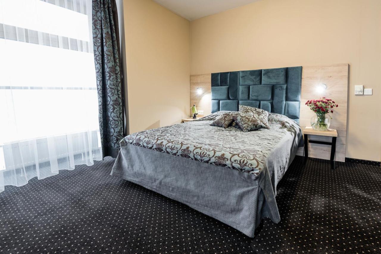 Hotel Wilga Красков Екстериор снимка