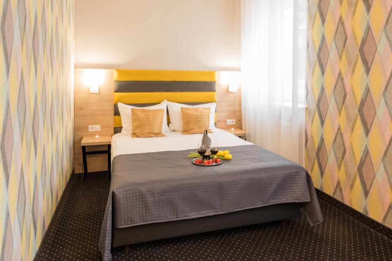 Hotel Wilga Красков Екстериор снимка