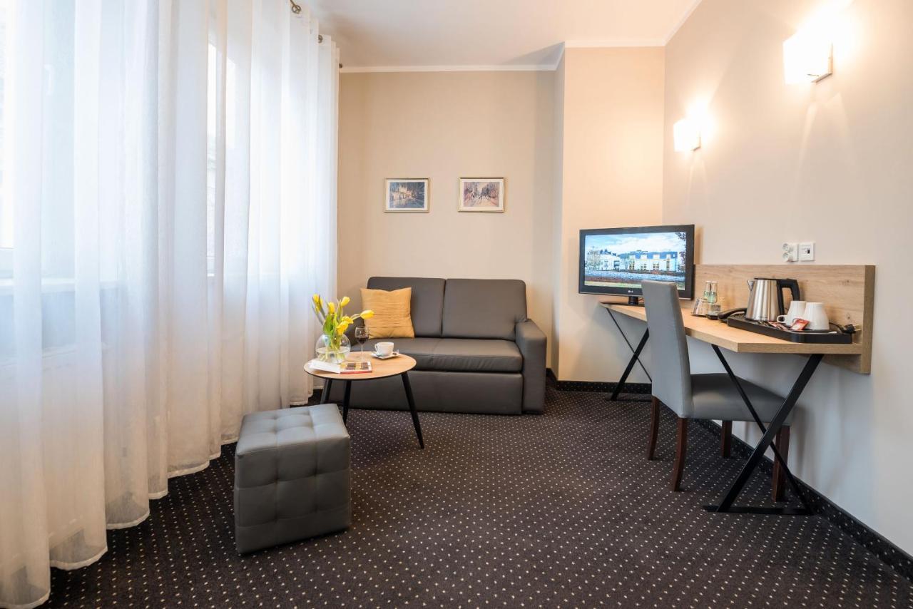 Hotel Wilga Красков Екстериор снимка