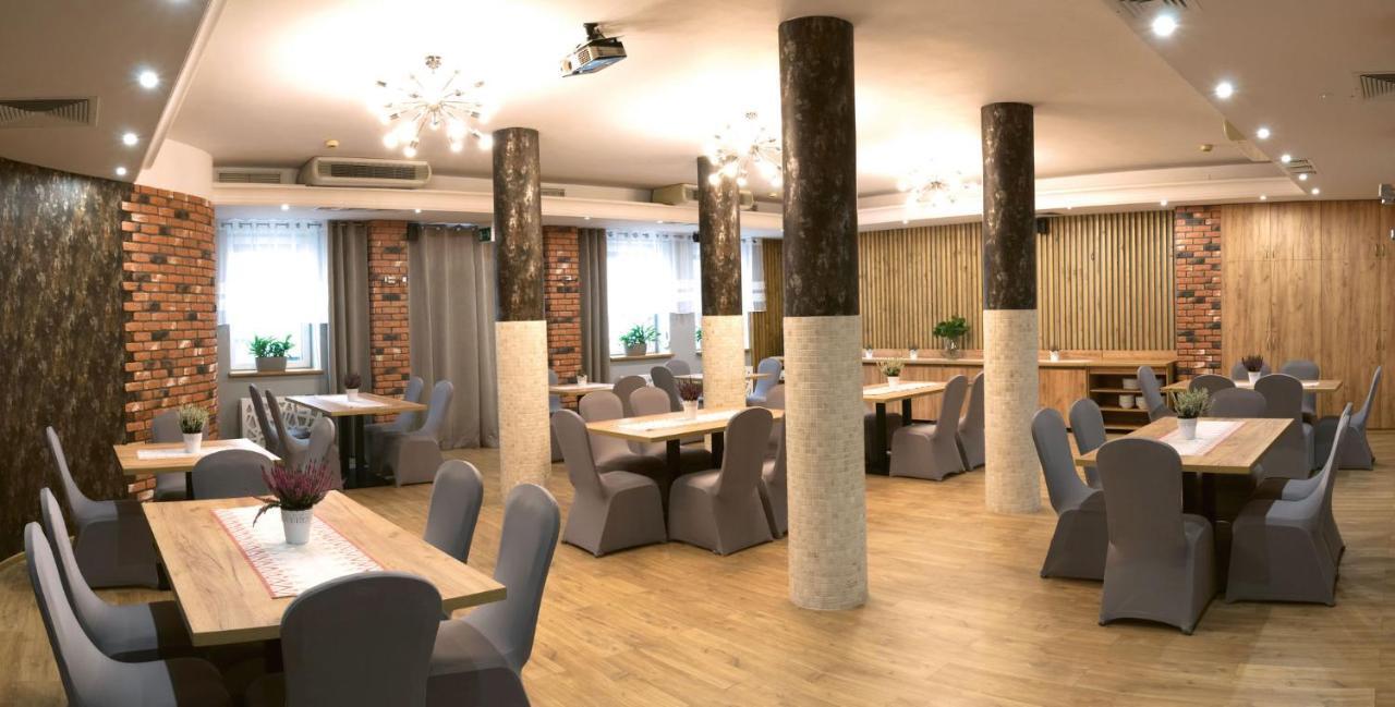 Hotel Wilga Красков Екстериор снимка